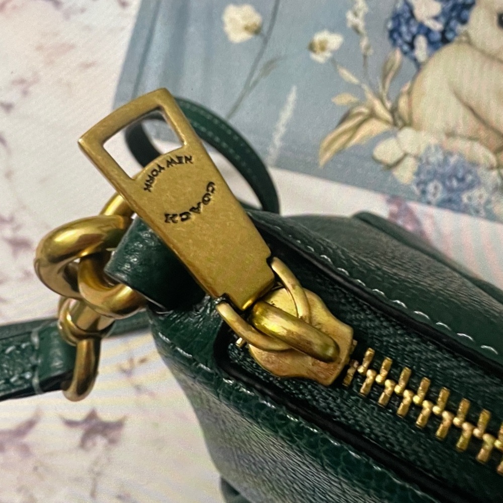Coach Dark Green Leather Satchel with Gold Hardware - Picture 3 of 7